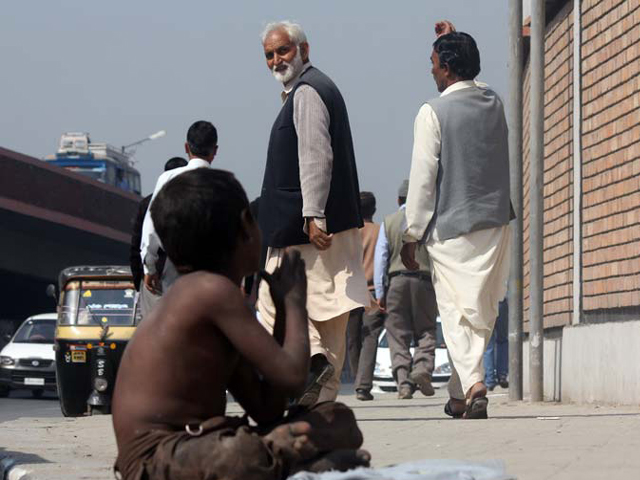 Implementation of SMILE-Beggary Scheme: Kashmir No Longer a Beggar’s Paradise?