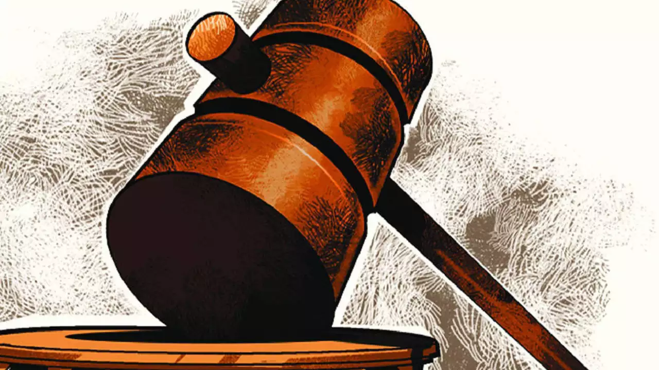 J&amp;K High Court gives Kashmir administration six weeks to report religious structures encroaching on public streets, parks; Ladakh finds none
