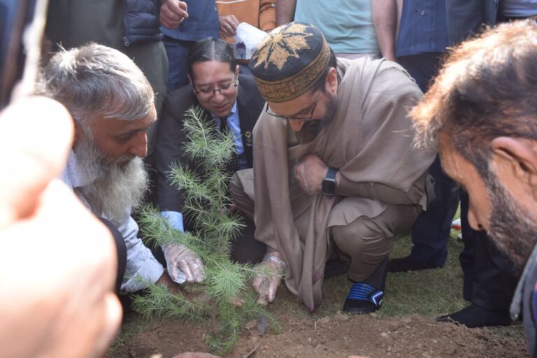 Mirwaiz-e-Kashmir Launches Plantation Drive at Jamia Masjid under J&K Ecowatch Initiative