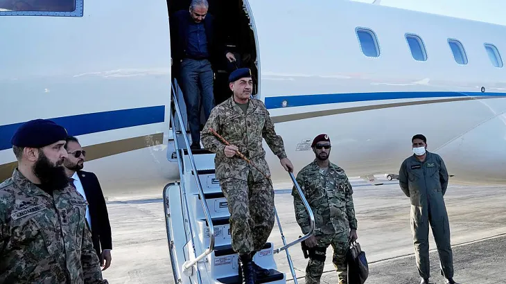 BREAKING : Pakistan’s Army Chief Rushes to Tehran as US-Iran War Diplomacy Hangs by a Thread