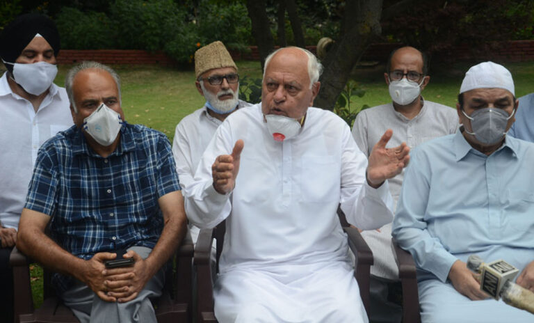 Farooq Abdullah Turns Fire on PDP, Calls It the Architect of Kashmir’s Ruin
