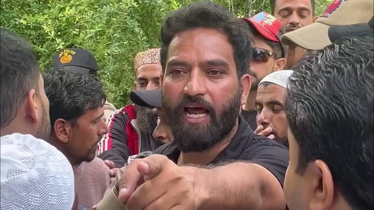 AAP MLA Accuses DC Kishtwar of Army Standoff