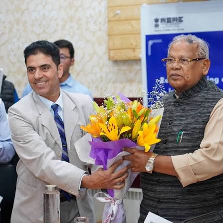 Manjhi Reviews MSME Schemes, Visits Ladakh