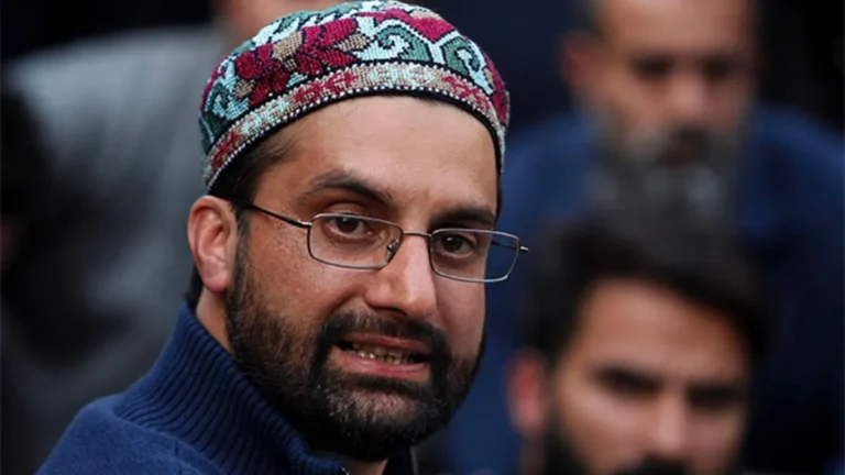 Mirwaiz Calls Dialogue Only Way Forward