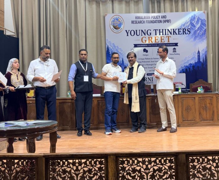 The Onlykashmir.in Editor, Bilal Bashir Bhat was on the occasion felicitated by Prof. A. Ravinder Nath, Vice Chancellor of the Central University of Kashmir, for his article "Aspirational Youth" published by the Himalayan Policy and Research Foundation.