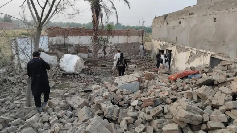 15 Killed In Pakistan Check Post Attack