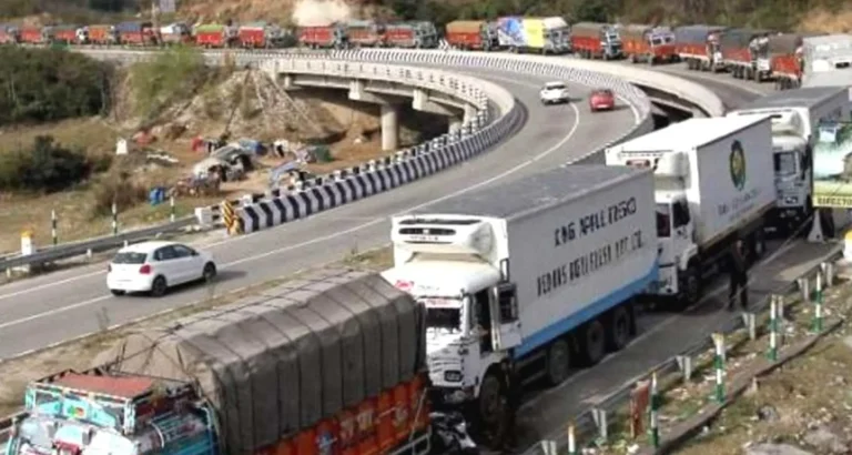 Jammu-Srinagar Highway Shut Second Day Straight