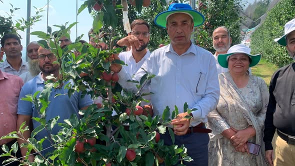 SKUAST REVIEWS AGRICULTURAL INITIATIVES
