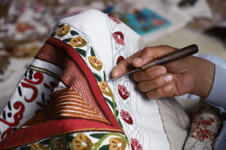 GI Tag Lifts Kashmir’s Traditional Shawl Trade