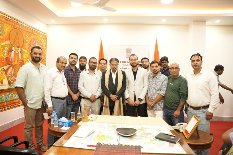 Kashmir Media Delegation Meets Puducherry LG