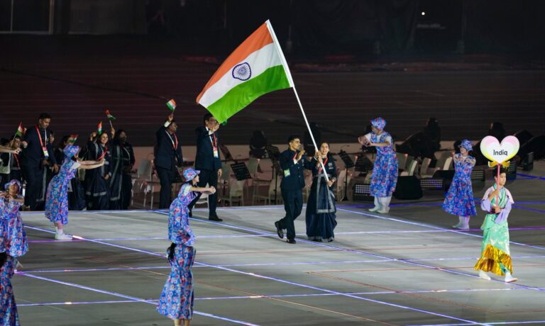 PM Modi Cheers Indian Contingent at Asian Games