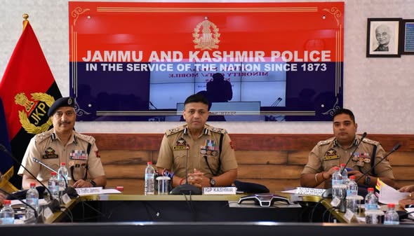 IGP Reviews Srinagar Security, Traffic Grid