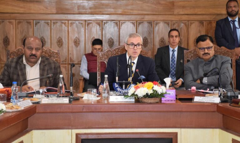 CM Omar Reviews Anantnag Development and Winter Readiness