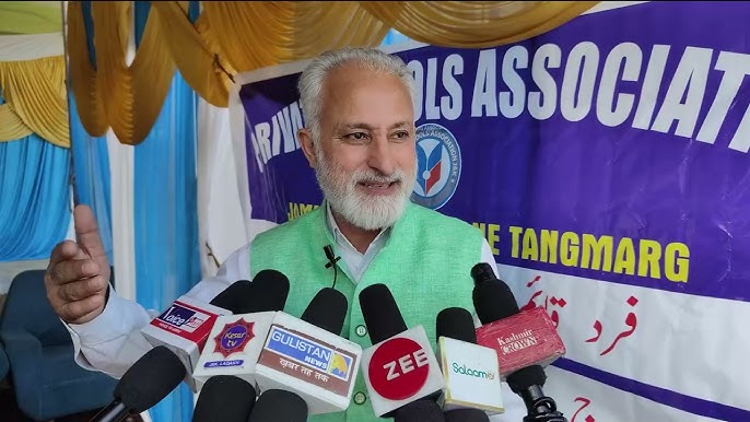G.N. Var Urges Curb on Dummy Schools