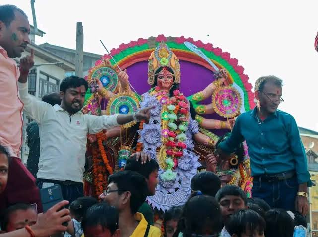 Durga Puja Celebrations Continue in Srinagar